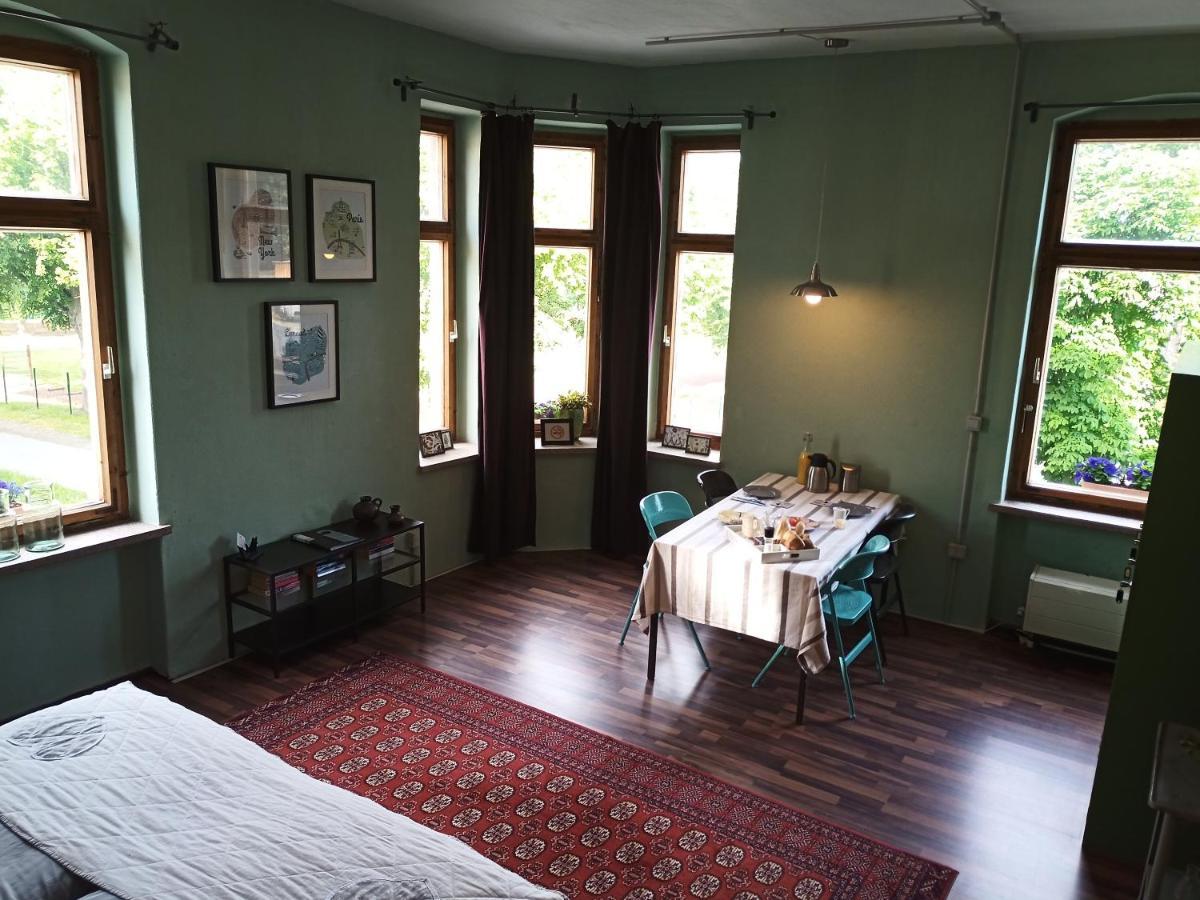 Zur Friedrichsruh Acomodação com café da manhã Oelsnitz Exterior foto